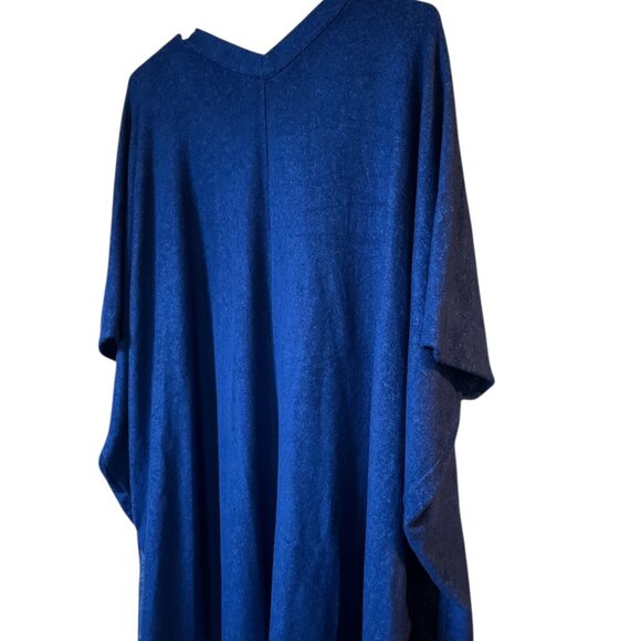 Susan Graver Lifestyle Royal blue cape with buttons and short sleeves Size XL - Picture 3 of 5